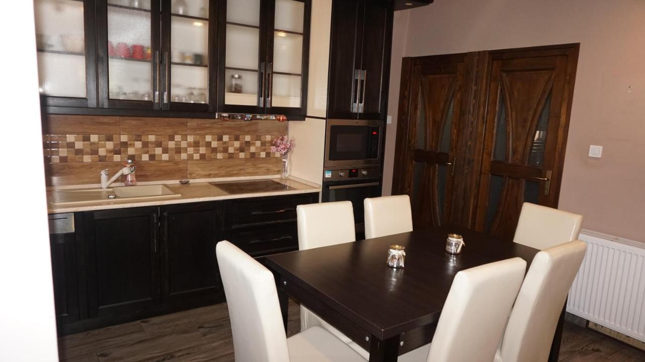 Édes Otthon Apartman Gyula Esterno foto